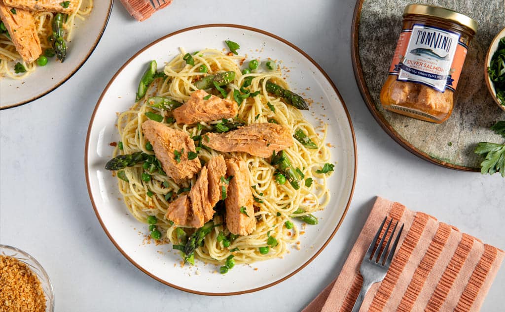 Tuna vs Salmon: Key Differences and Benefits